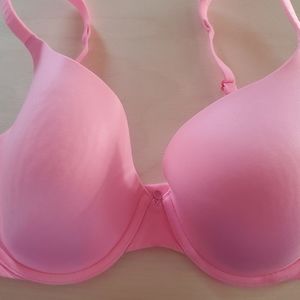 Victoria Secret Perfect Coverage Bra 38C